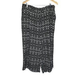 Rose & Olive Black and White Wide Leg Pants